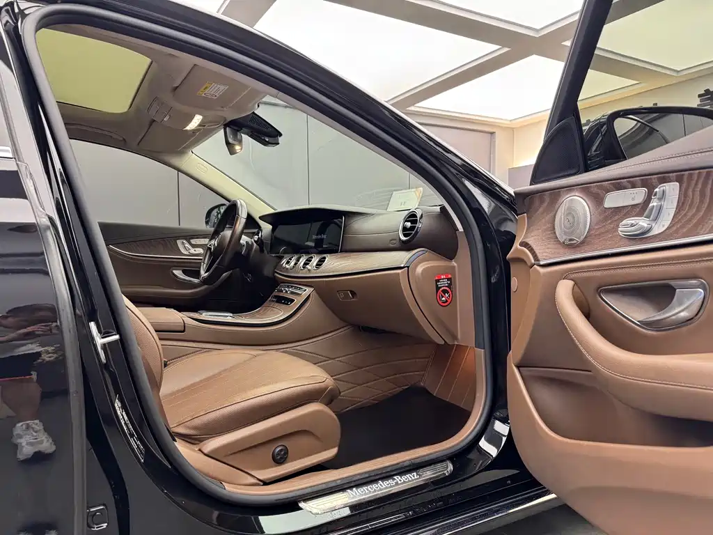 Mercedes-Benz E-Class E 2023 E 300 L Luxury
