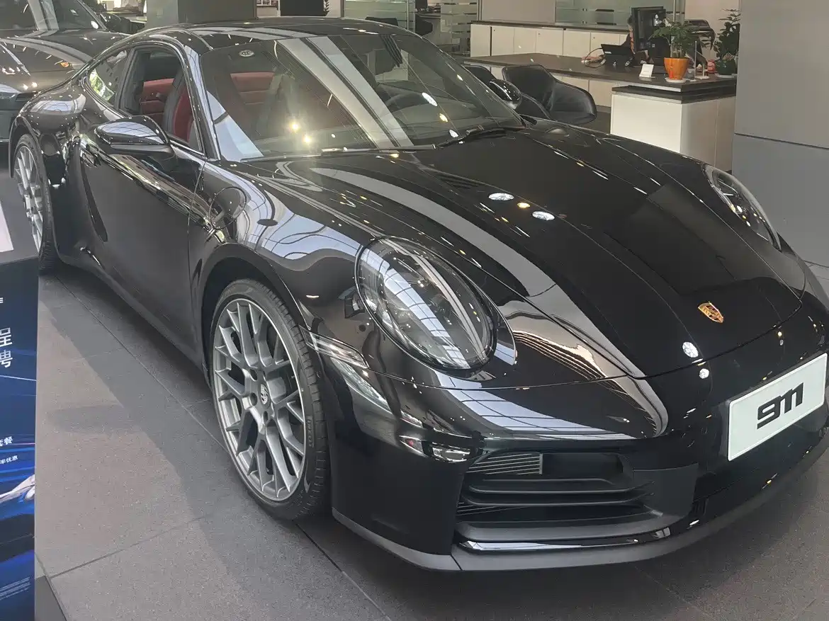 Porsche 911