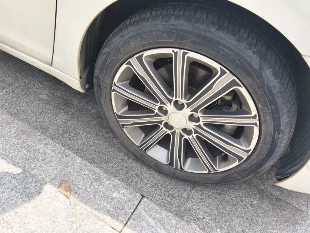 Peugeot 408 — миниатюра 8
