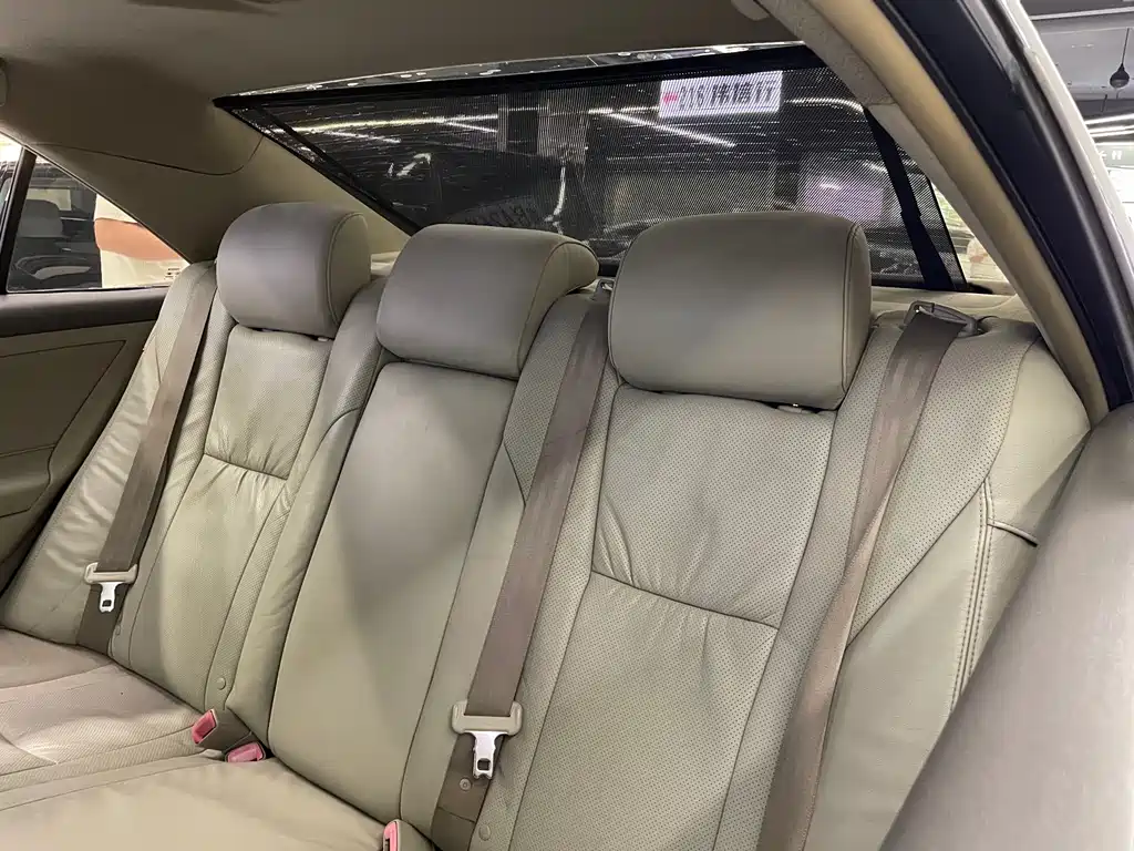 Toyota Camry — миниатюра 33
