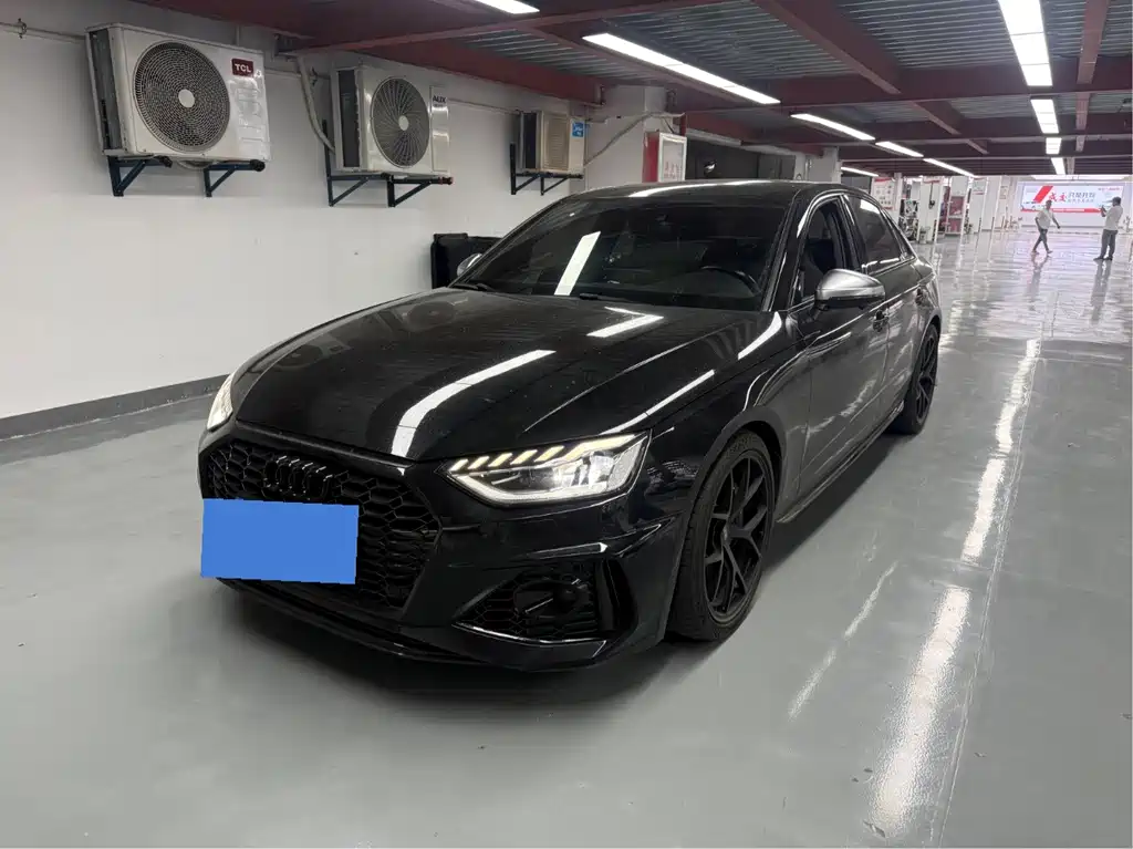 Audi S4