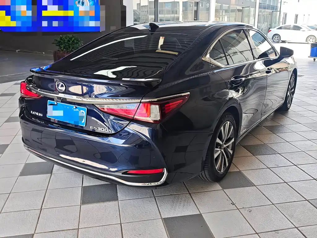 Lexus ES — миниатюра 12