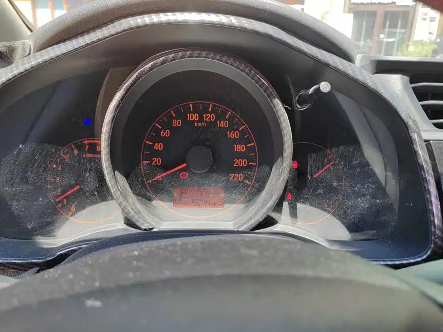 Honda Fit — миниатюра 14