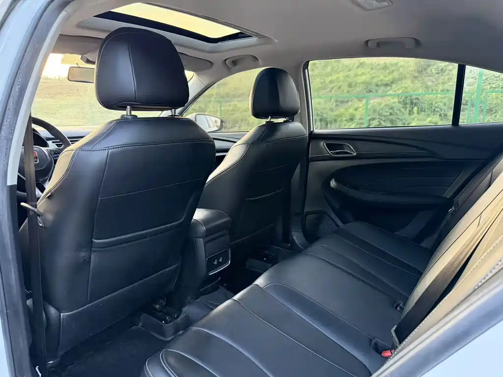 Roewe i5 — миниатюра 9