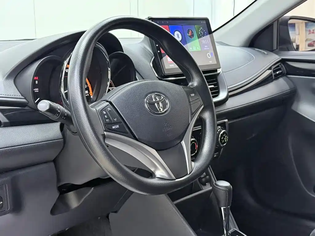 TOYOTA YARIS L ZHIXUAN