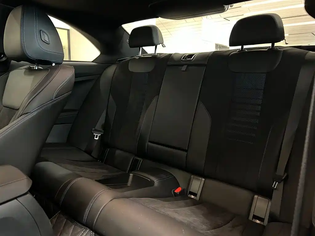 BMW 2 Series (Import) — миниатюра 6