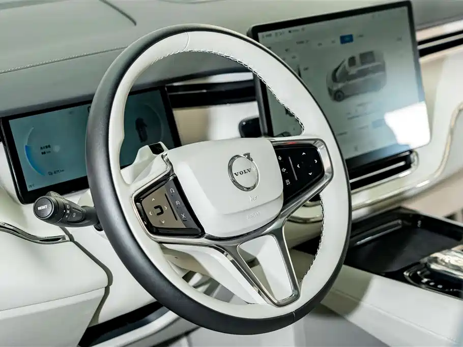 Volvo EM90 — миниатюра 12