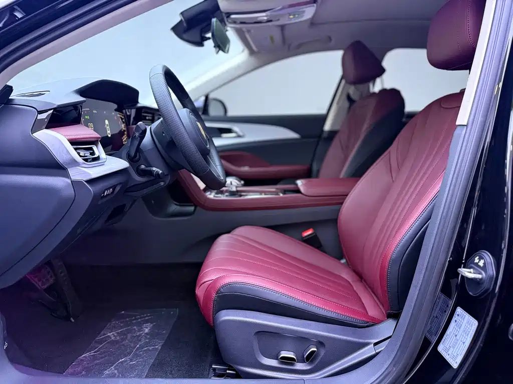 Hongqi Hongqi H5 — миниатюра 6