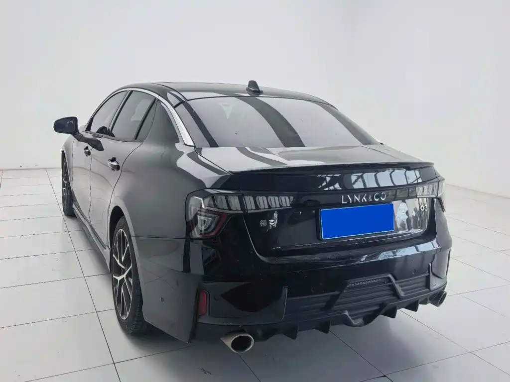 Lynk & Co 03 — миниатюра 7