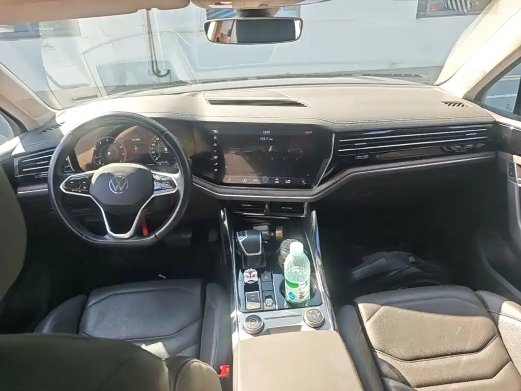 Volkswagen Touareg — миниатюра 10