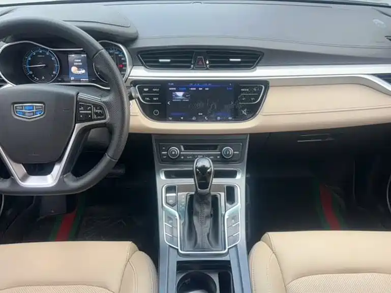Geely Emgrand — миниатюра 7