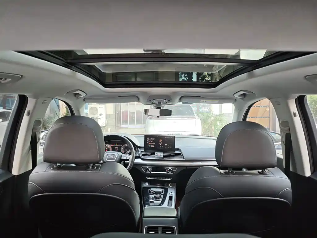 Audi Q5L — миниатюра 11