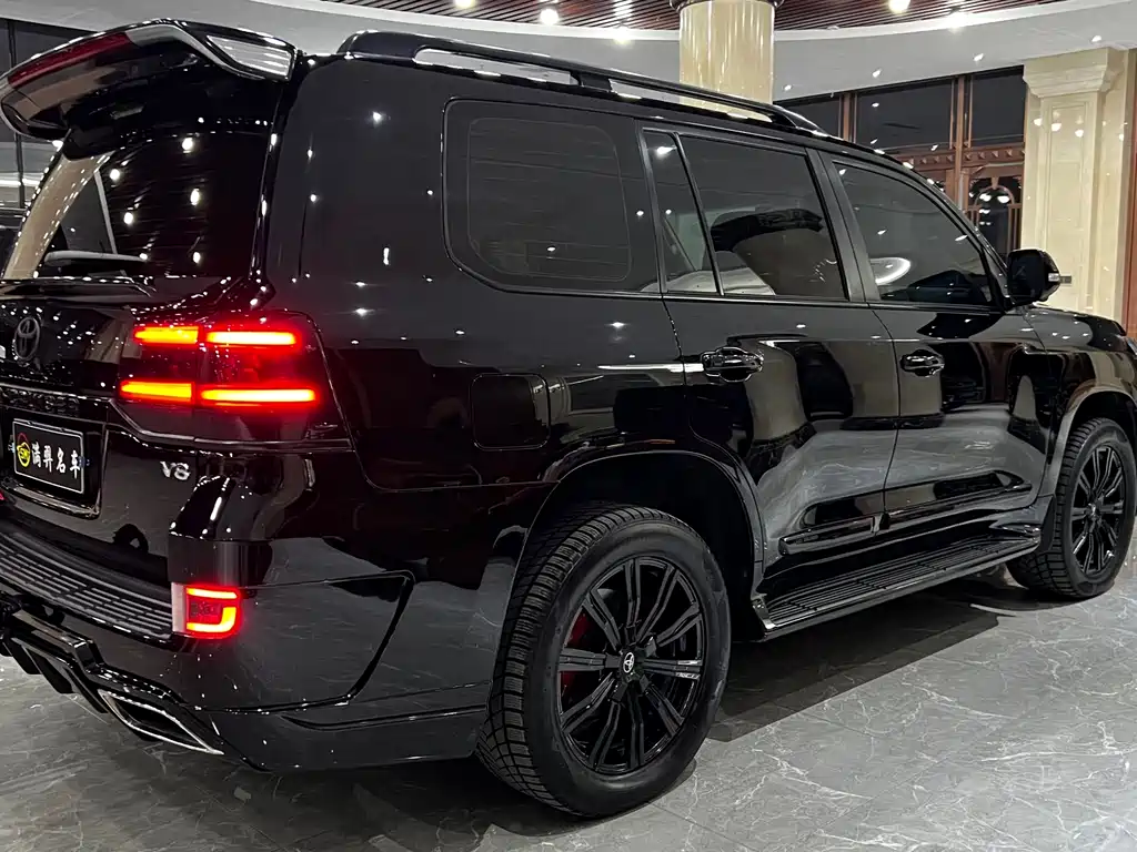 Toyota Land Cruiser — миниатюра 4