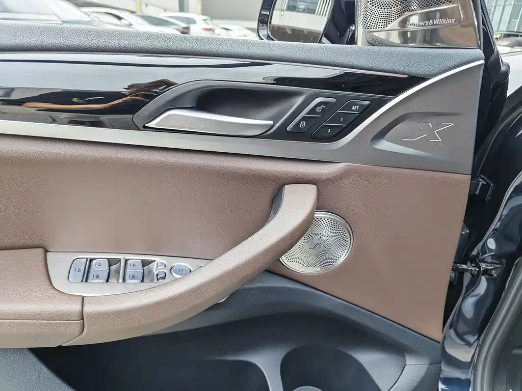 BMW X3 — миниатюра 14