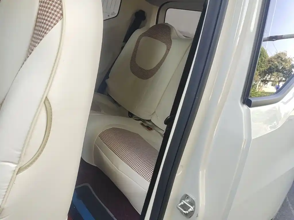Wuling MINIEV — миниатюра 17