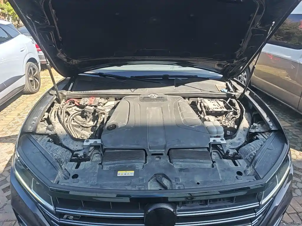 Volkswagen Touareg — миниатюра 20