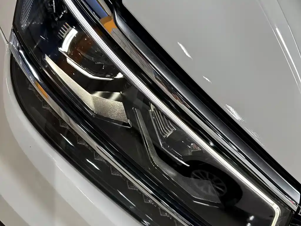 Volkswagen Tiguan L — миниатюра 13