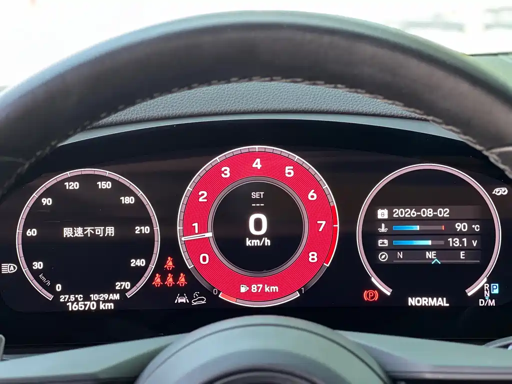 Porsche Cayenne — миниатюра 17