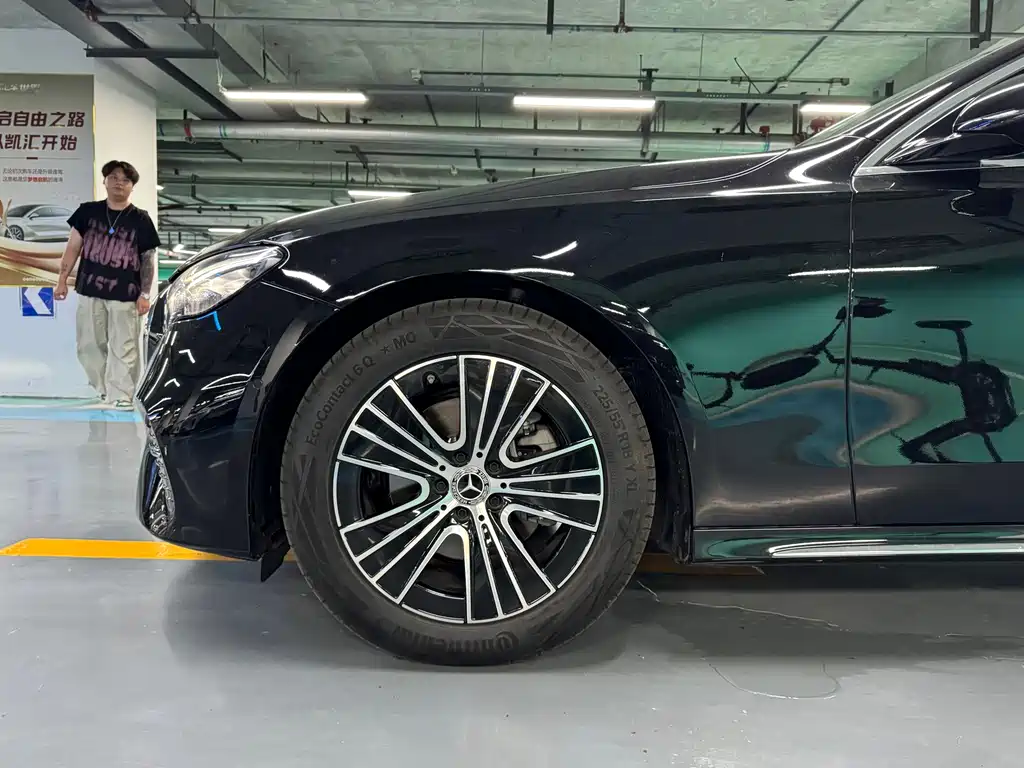 Mercedes-Benz E-Class — миниатюра 18