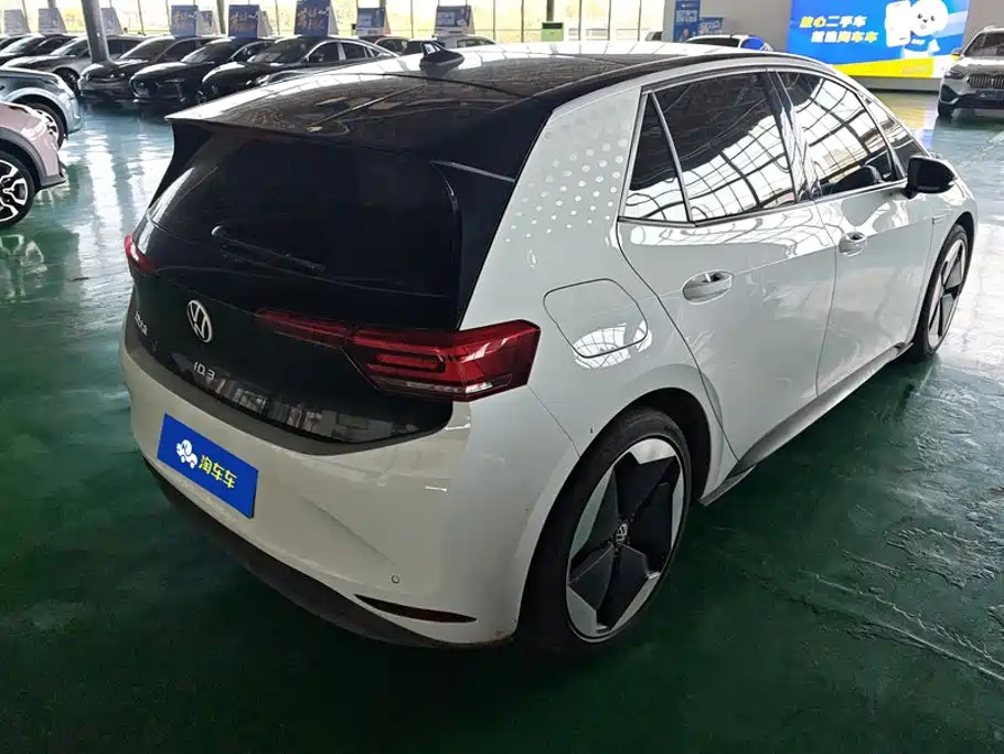Volkswagen ID.3 — миниатюра 3
