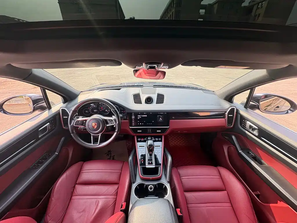 Porsche Cayenne — миниатюра 6