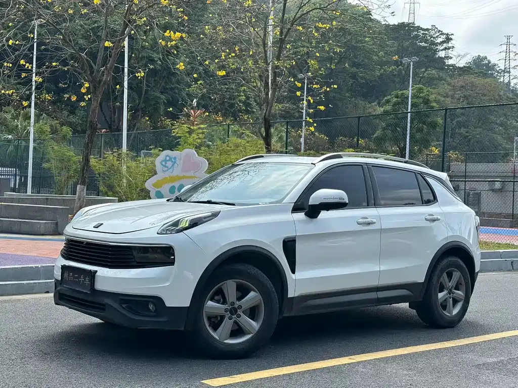 Lynk & Co 01 2019
