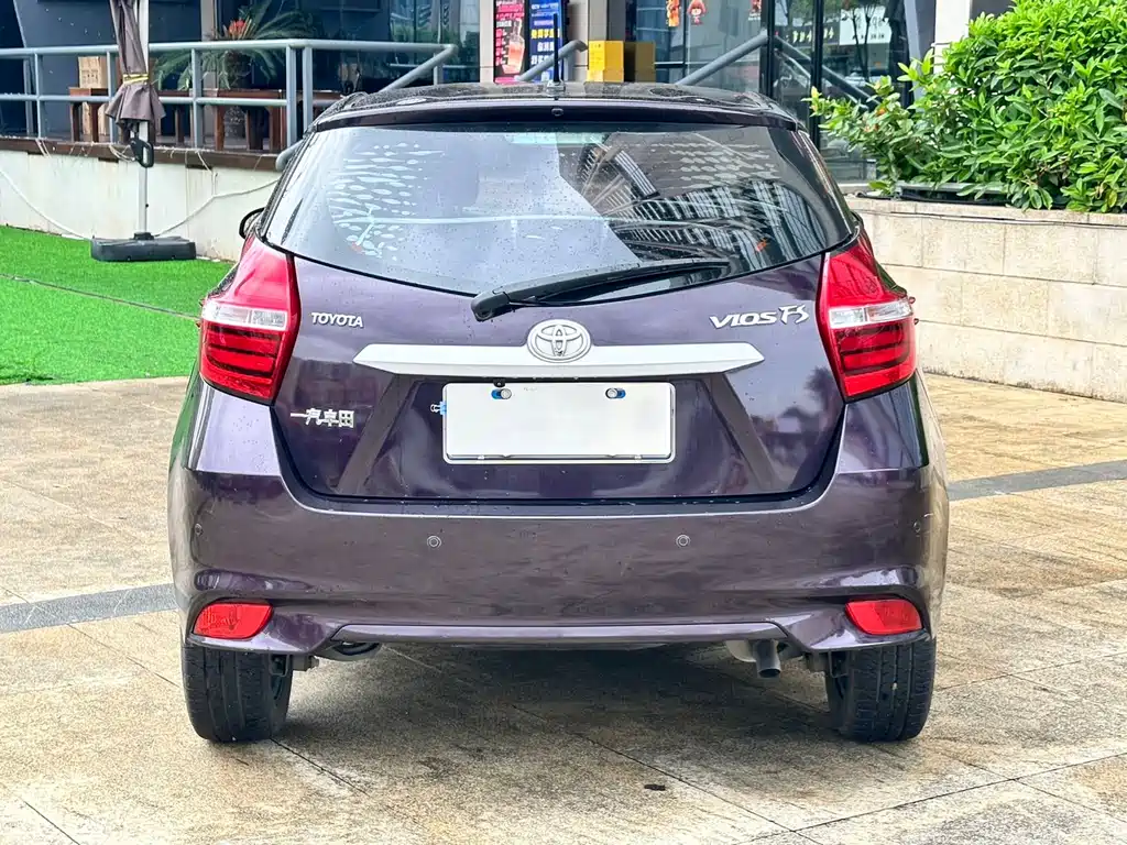 Toyota Vios FS — миниатюра 8