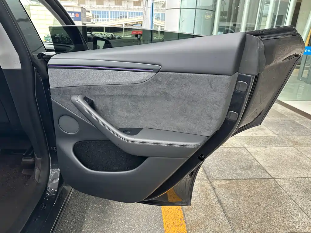 Tesla Model Y — фотографии объявления, Фото 36