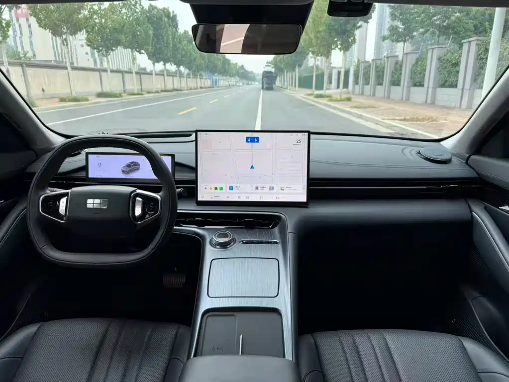 Geely Galaxy Galaxy E5 E5 2024 440km