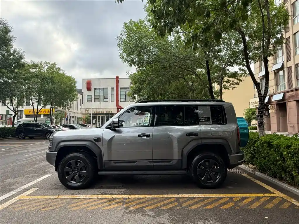 Fangchengbao Leopard 5 5 2025 210KM Ultra