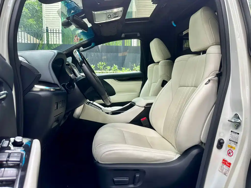 Toyota Alphard 2018 3.5L Luxury