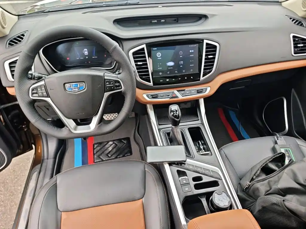 Geely Vision X6 — миниатюра 10