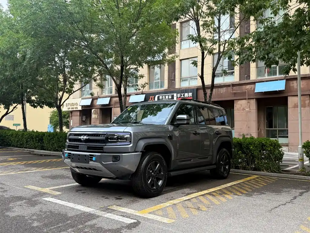 Fang Cheng Bao Leopard 5 2025