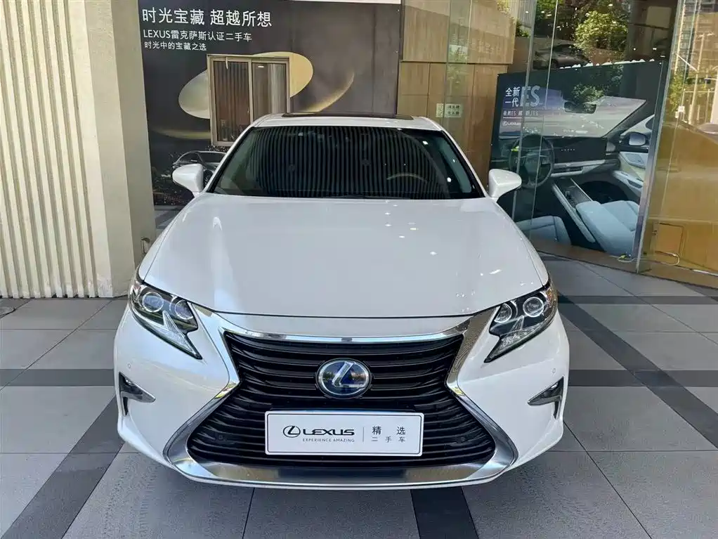 Lexus ES — миниатюра 2