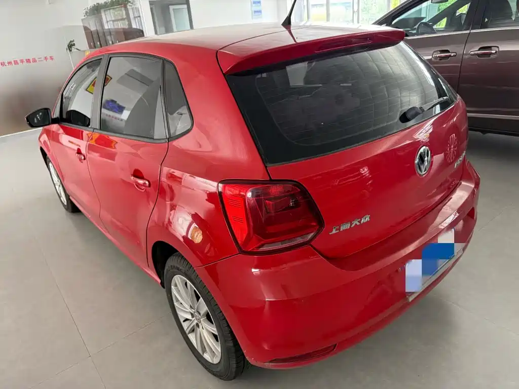 Volkswagen Polo 2014 1.6L AT Comfort