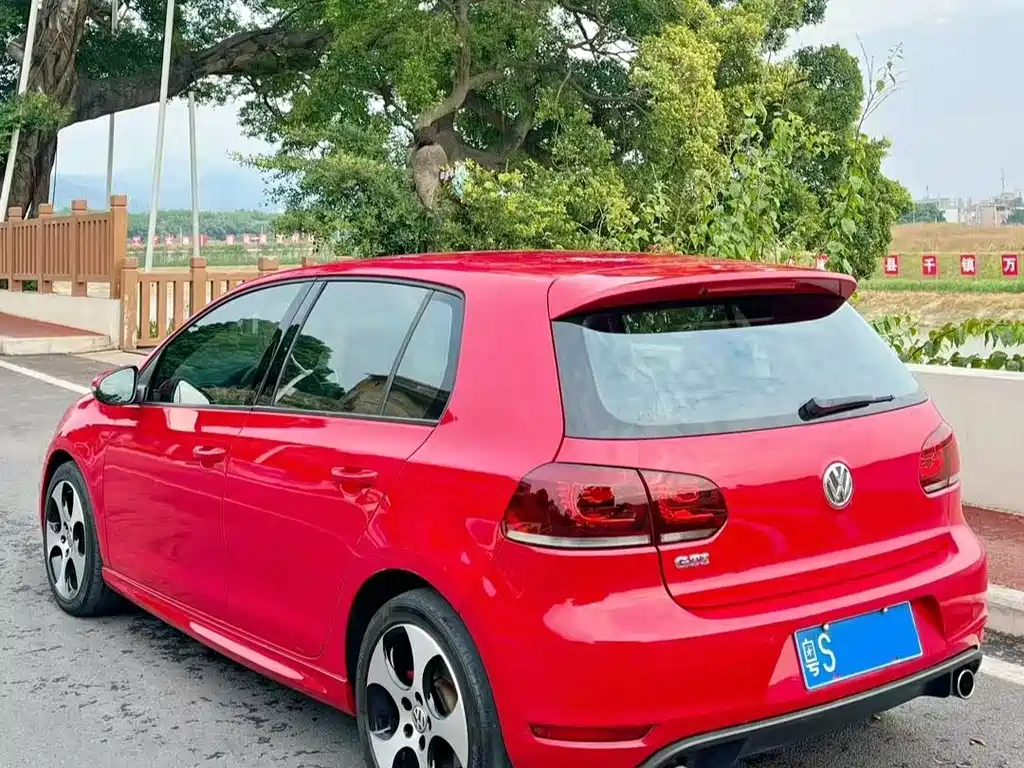 Volkswagen Golf GTI GTI 2012 2.0TSI GTI
