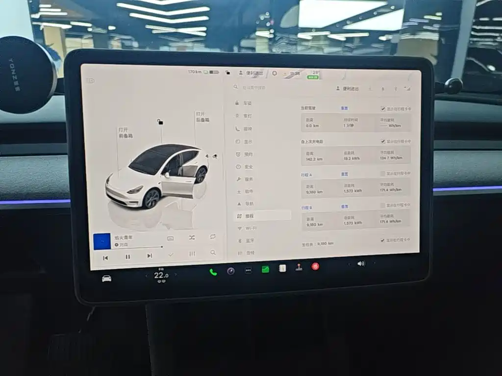 Tesla Model Y — фотографии объявления, Фото 12