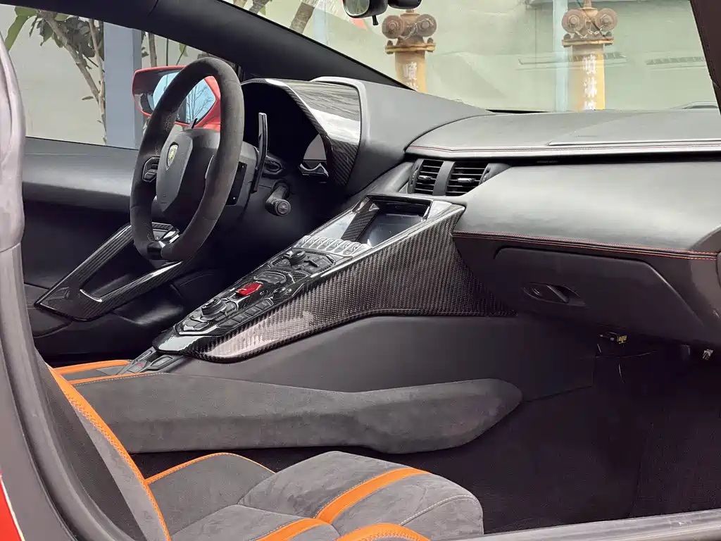 Lamborghini Aventador — миниатюра 4
