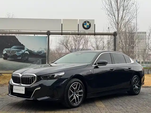 BMW I5 2025