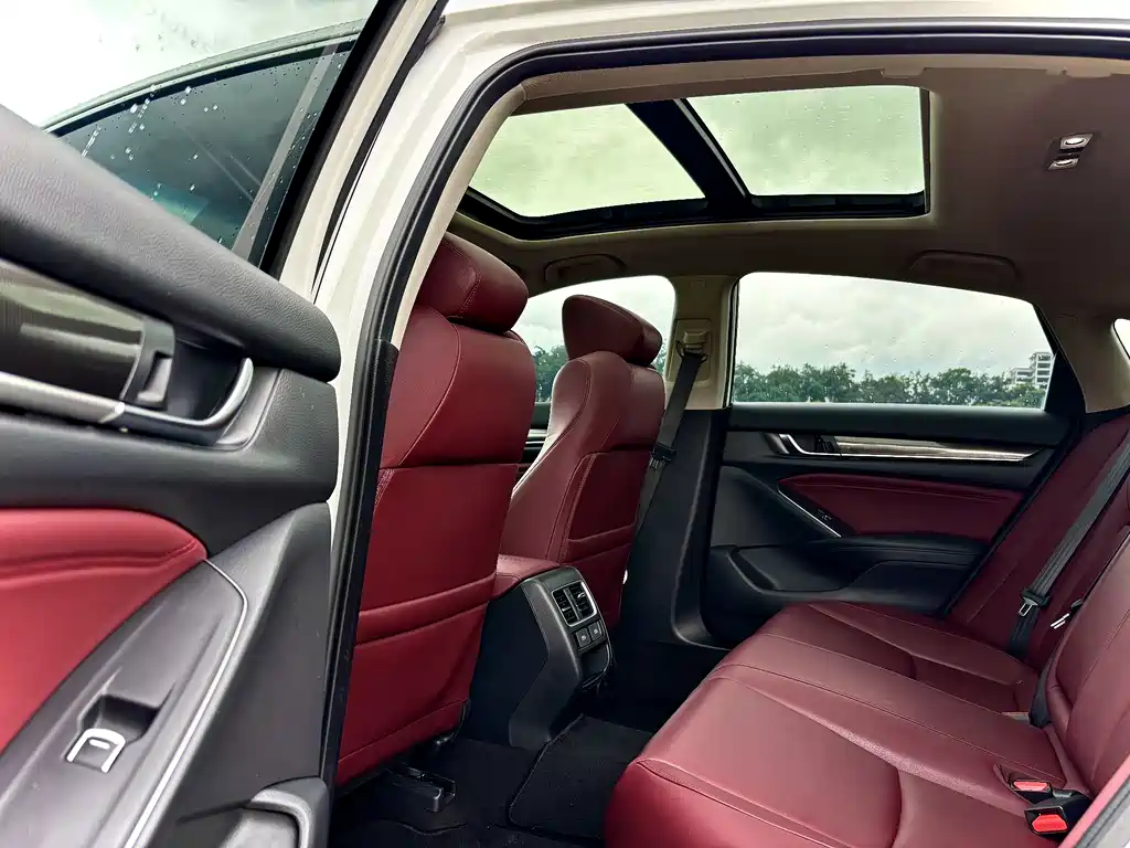 Honda Accord 2022 260TURBO Luxury
