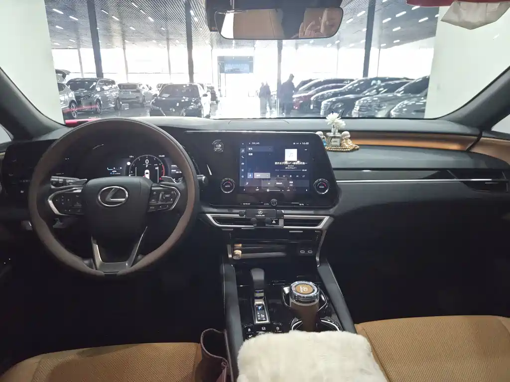 Lexus RX — миниатюра 4