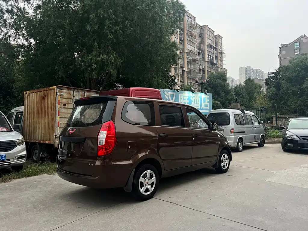 Wuling Hongguang — миниатюра 3