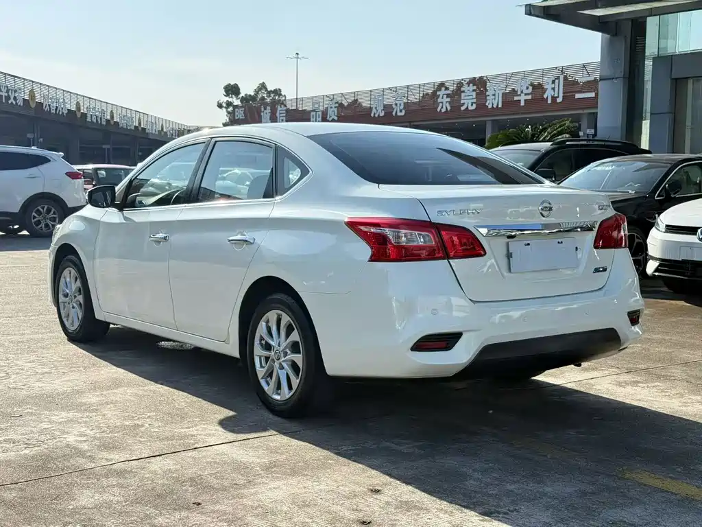 Nissan Sylphy — миниатюра 6