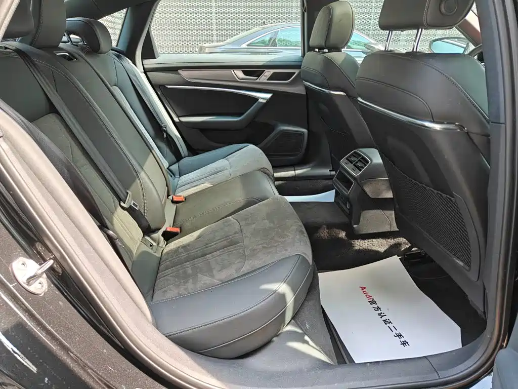 Audi A6L — миниатюра 12