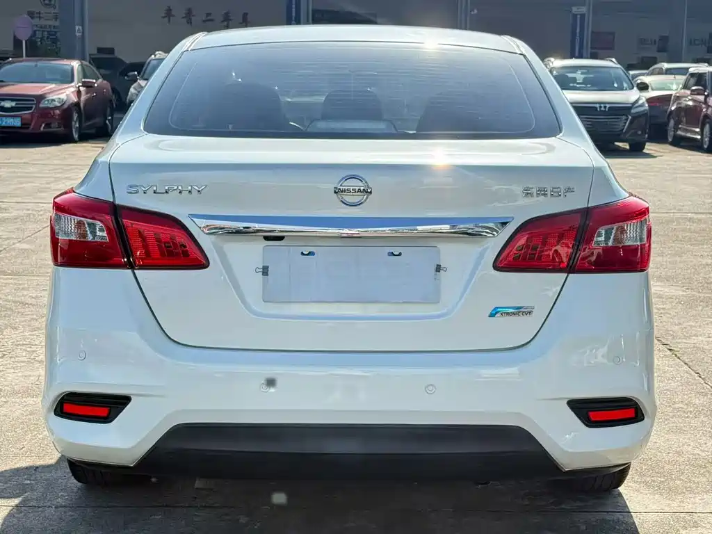 Nissan Sylphy — миниатюра 5