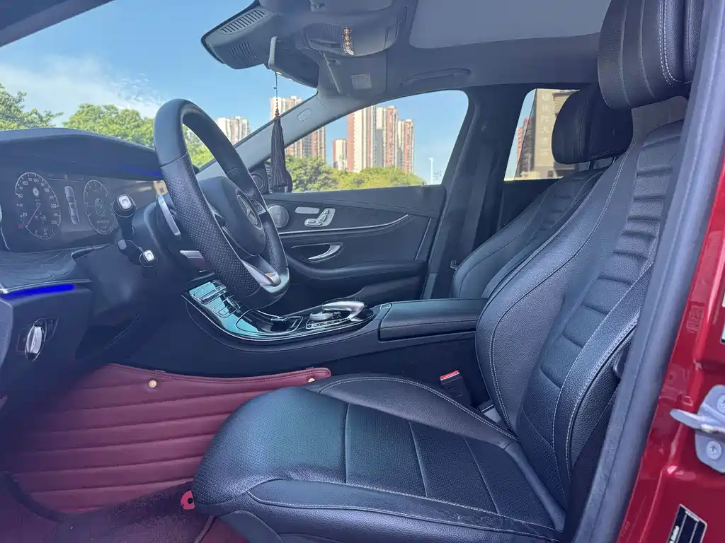 Mercedes-Benz E-Class — миниатюра 7