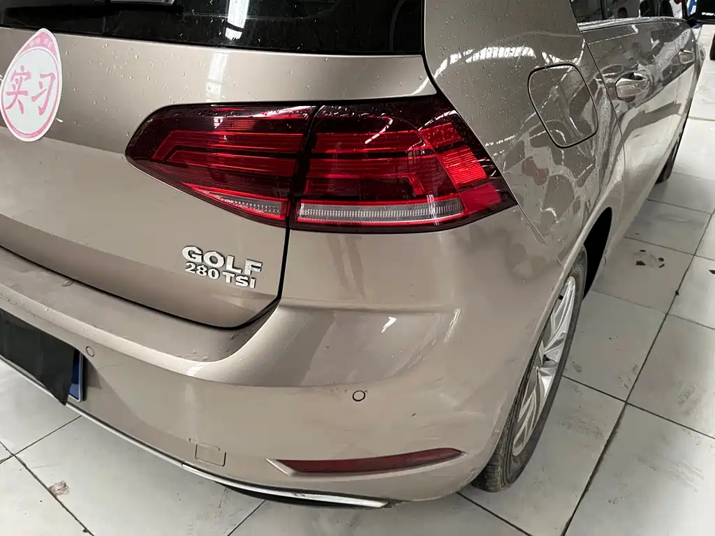 Volkswagen Golf — миниатюра 17