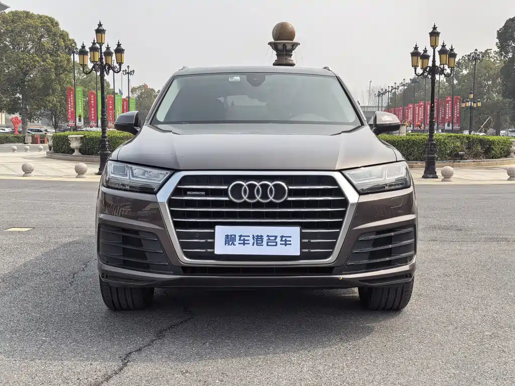 Audi Q7 — миниатюра 2