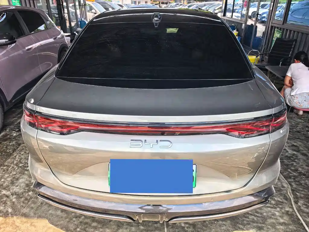 BYD Хань Ли — миниатюра 5