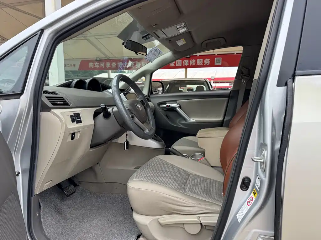Toyota Verso — миниатюра 3